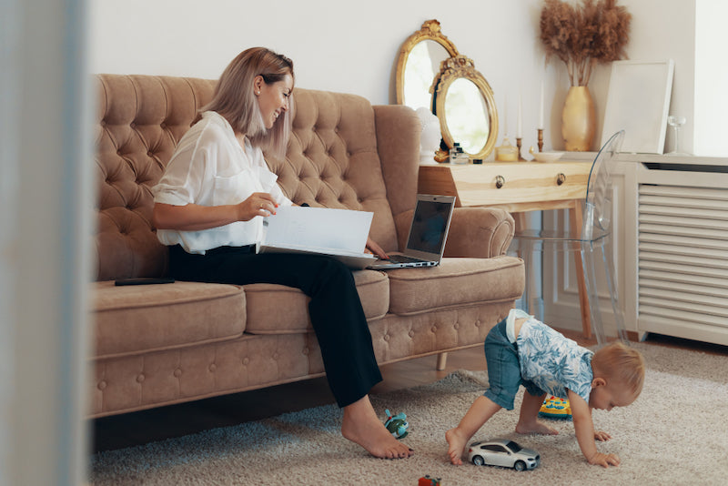 Why Stay-At-Home Moms are Perfect for Running an Online Business